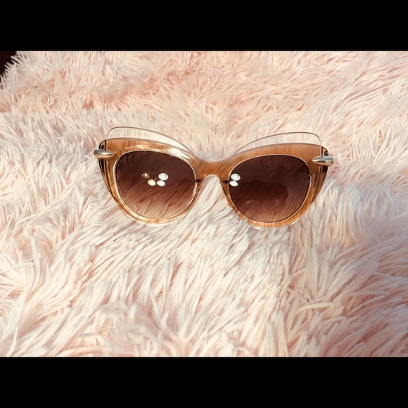 Summer sunglasses 🕶 - Picture 1 of 8